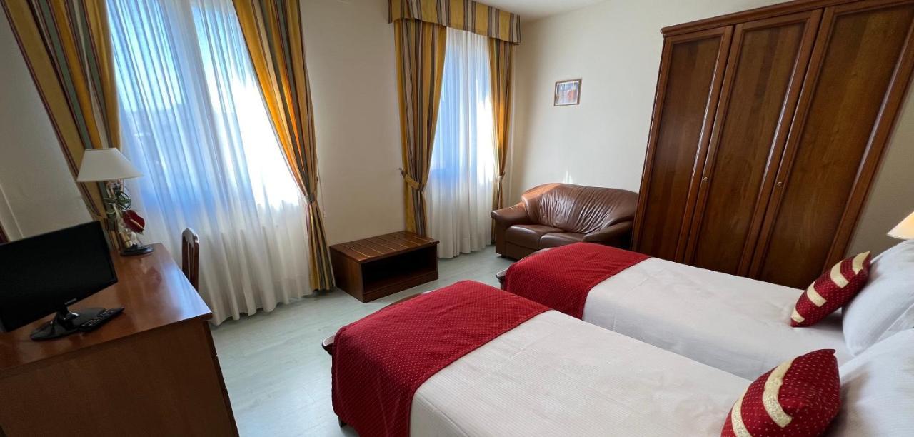 Albergo Italia Fossalta di Piave ภายนอก รูปภาพ