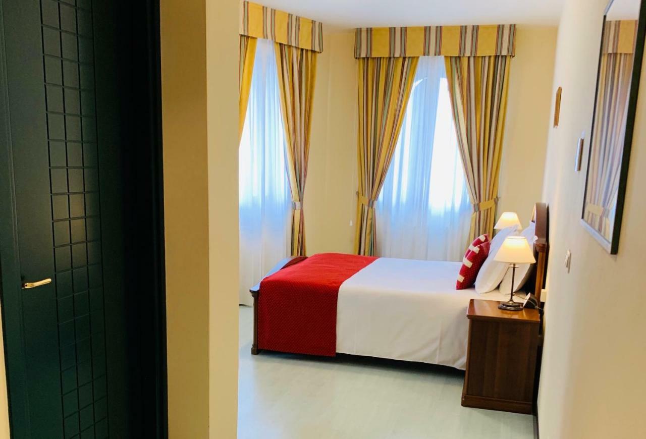 Albergo Italia Fossalta di Piave ภายนอก รูปภาพ